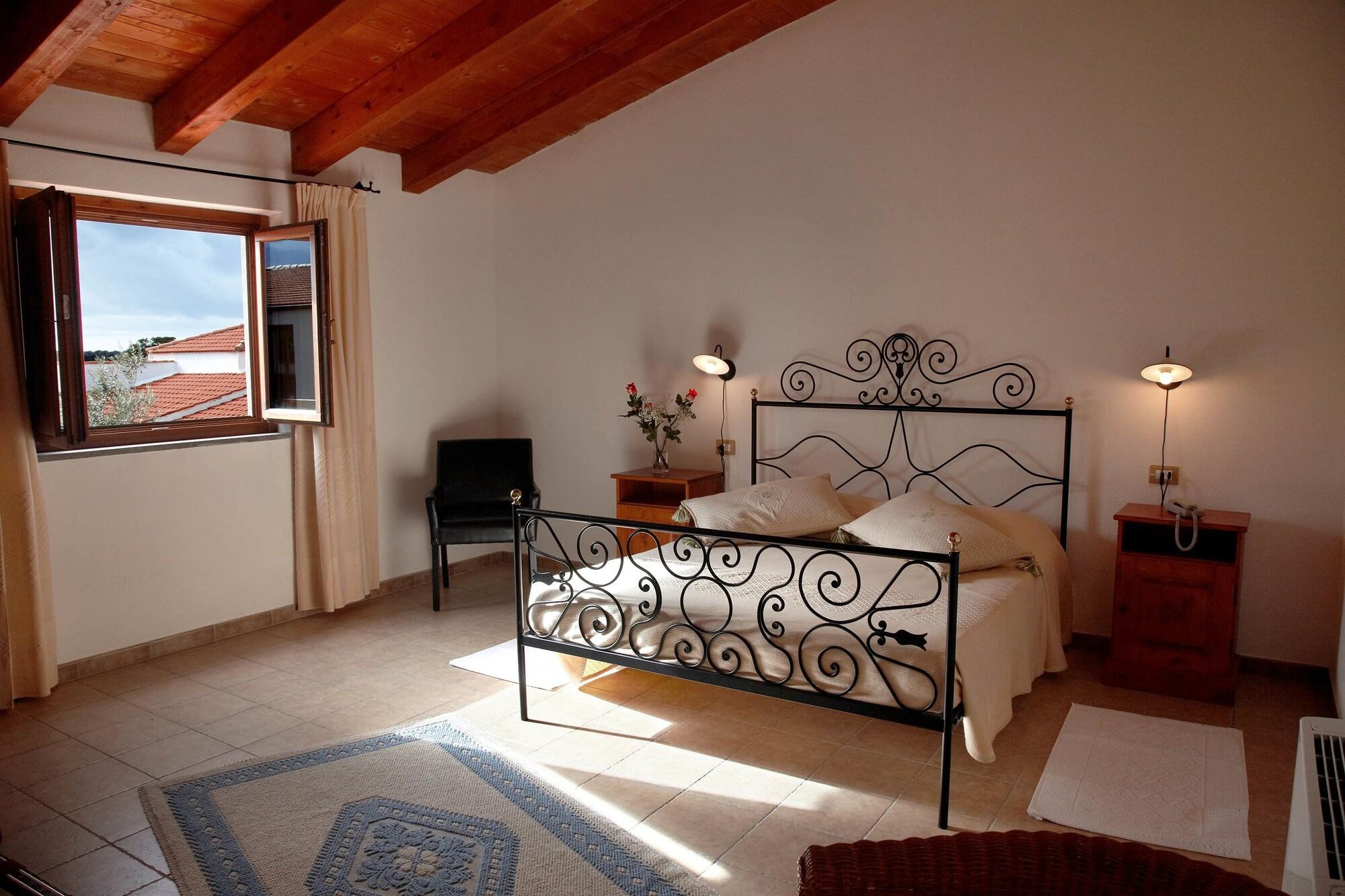 Hotel Su Baione Abbasanta